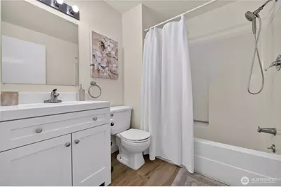 4042 5th Avenue NE, Seattle, WA 98105 - Photo 32