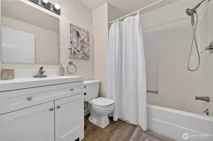4042 5th Ave NE, Seattle, WA 98105 - Photo 32