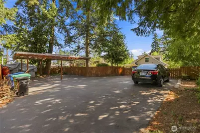 14350 Corliss Avenue N, Seattle, WA 98133 - Photo 20