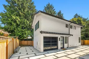 7064 Cleopatra Pl NW, Seattle, WA 98117 - Photo 30