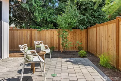 7064 Cleopatra Place NW, Seattle, WA 98117 - Photo 24