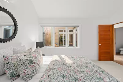 144 Wood Avenue SW #203, Bainbridge Island, WA 98110 - Photo 18