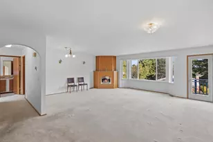 8809 Earl Ave NW, Seattle, WA 98117 - Photo 4