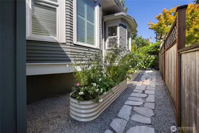 716 32nd Avenue, Seattle, WA 98122 - Photo 38