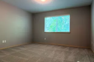 405 118 St E, Tacoma, WA 98445 - Photo 10