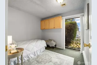 3102 Bridgeport Way W, University Place, WA 98466 - Photo 16