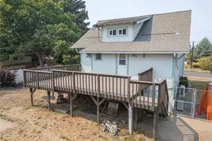 903 S Peabody St, Port Angeles, WA 98362 - Photo 26