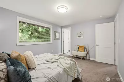 5115 Monticello Drive, Edmonds, WA 98026 - Photo 12