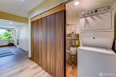 5038 California Avenue SW #1, Seattle, WA 98136 - Photo 18
