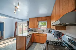 315 Latona St, Centralia, WA 98531 - Photo 12