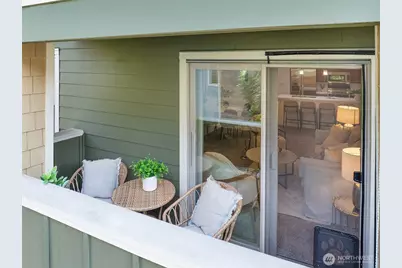 3150 W Government Way #201, Seattle, WA 98199 - Photo 16