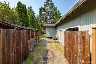 511 Kloshe Way, La Conner, WA 98257 - Photo 32