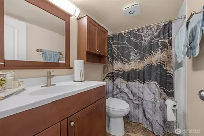 4727 W Lake Sammamish Parkway SE #B203, Issaquah, WA 98027 - Photo 10