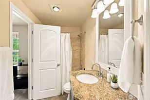 9815 Holly Dr, Everett, WA 98204 - Photo 18