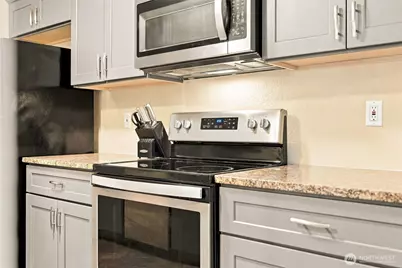 9815 Holly Drive #A-307, Everett, WA 98204 - Photo 12