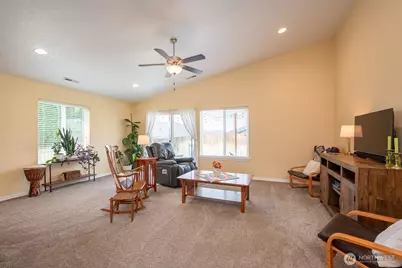811 7th Avenue NE, Ephrata, WA 98823 - Photo 18