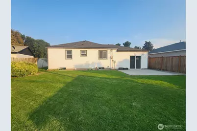 617 SE G St, Quincy, WA 98848 - Photo 2