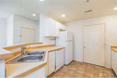 23790 SE Summerhill Lane, Issaquah, WA 98029 - Photo 8
