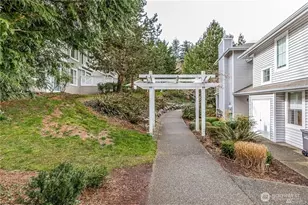 23790 SE Summerhill Ln, Issaquah, WA 98029 - Photo 20