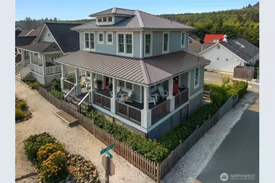 286 Compass Street, Pacific Beach, WA 98571 - Photo 2