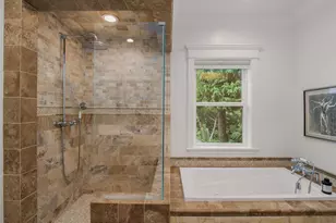 1007 W Newell St, Seattle, WA 98119 - Photo 22