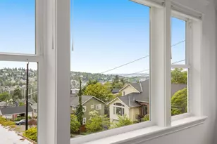 1007 W Newell St, Seattle, WA 98119 - Photo 20