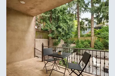 1007 W Newell Street, Seattle, WA 98119 - Photo 12