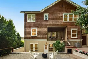 1007 W Newell St, Seattle, WA 98119 - Photo 40