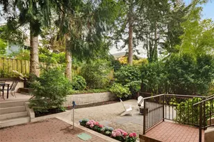 1007 W Newell St, Seattle, WA 98119 - Photo 38