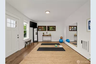 1007 W Newell Street, Seattle, WA 98119 - Photo 34