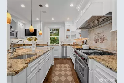 1007 W Newell Street, Seattle, WA 98119 - Photo 14