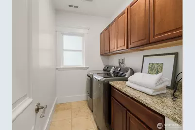 1007 W Newell Street, Seattle, WA 98119 - Photo 28