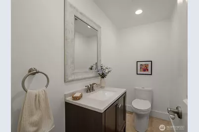 1007 W Newell Street, Seattle, WA 98119 - Photo 36