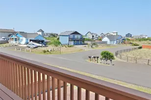 1102 Fairwood Dr SW, Ocean Shores, WA 98569 - Photo 38