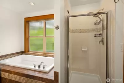 1905 NE 125th Street, Seattle, WA 98125 - Photo 16