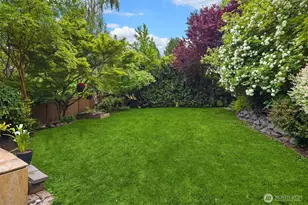 1905 NE 125th St, Seattle, WA 98125 - Photo 4