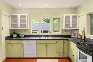 211 19th Ave SW, Olympia, WA 98501 - Photo 12