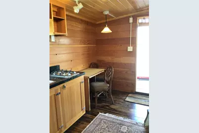 624 W Ewing Street, Seattle, WA 98119 - Photo 8