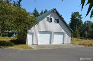 1041 Sterk Ln, Bellingham, WA 98226 - Photo 4