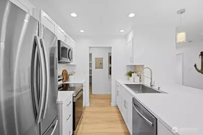 515 Lake Street S #205, Kirkland, WA 98033 - Photo 8