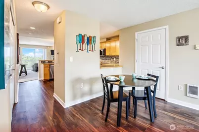 262 Oyhut Bay Boulevard SW #301, Ocean Shores, WA 98569 - Photo 2