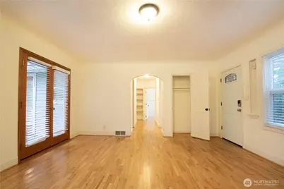11634 25th Avenue S, Seattle, WA 98168 - Photo 6