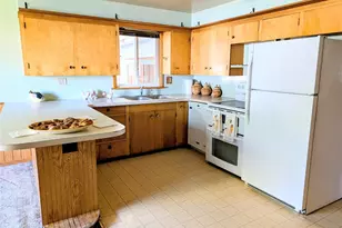 804 E 5th Ave, Ellensburg, WA 98926 - Photo 2