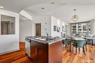 910 Lenora St, Seattle, WA 98121 - Photo 4