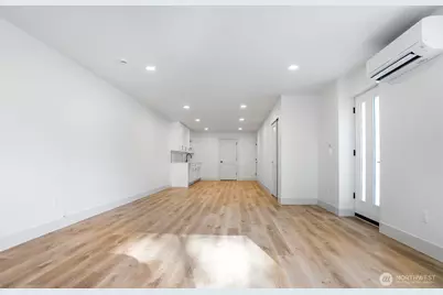 11647 Beacon Avenue S, Seattle, WA 98178 - Photo 24