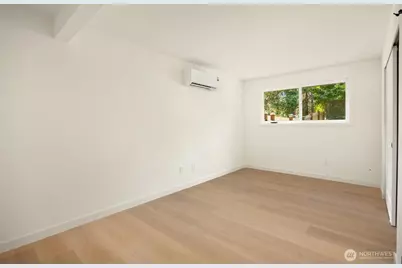 14205 77th Avenue NE, Kirkland, WA 98034 - Photo 6