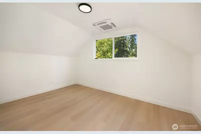 14205 77th Avenue NE, Kirkland, WA 98034 - Photo 4