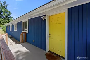 32501 65th Ave S, Roy, WA 98580 - Photo 6