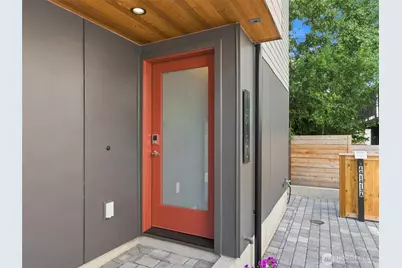 1413 A N 48th Street, Seattle, WA 98103 - Photo 2