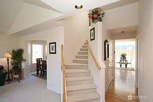 4012 122nd Ave SE, Bellevue, WA 98006 - Photo 2
